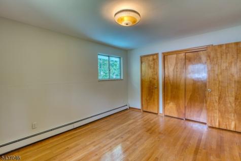 419 Knowlton Street Belvidere NJ 07823
