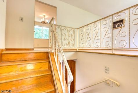 419 Knowlton Street Belvidere NJ 07823
