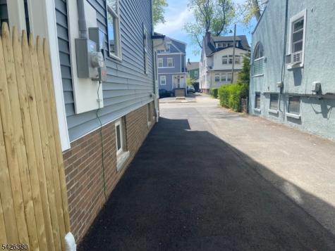 6 Melrose Avenue East Orange NJ 07018