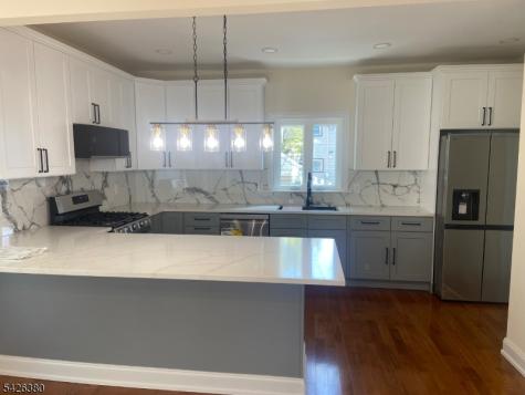 6 Melrose Avenue East Orange NJ 07018