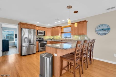 108 W 10th Street Ship Bottom NJ 08008