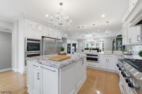 152 Boulevard Kenilworth NJ 07033
