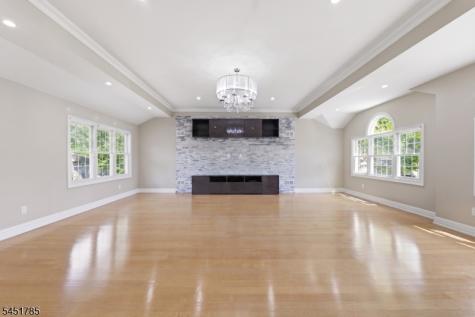152 Boulevard Kenilworth NJ 07033