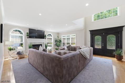 152 Boulevard Kenilworth NJ 07033