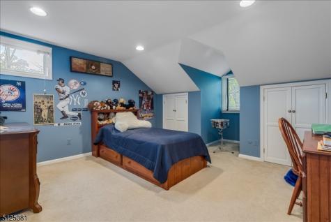 71 Tree Top Drive Springfield NJ 07081