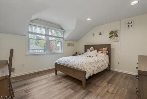 71 Tree Top Drive Springfield NJ 07081