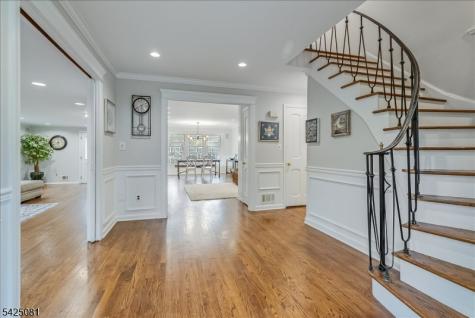 71 Tree Top Drive Springfield NJ 07081