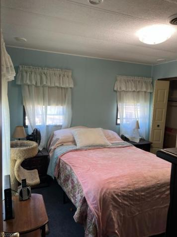 56 Back Street Oxford NJ 07863