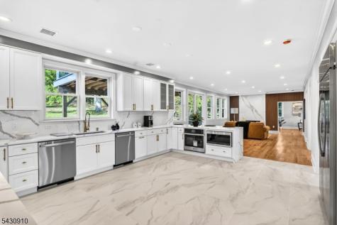 1395 Washington Valley Road Bridgewater NJ 08807