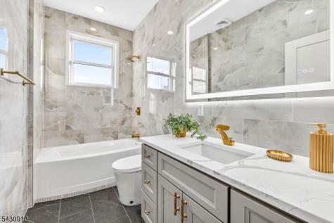 1395 Washington Valley Road Bridgewater NJ 08807