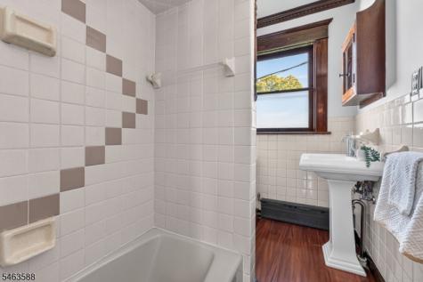 65 Brunswick Avenue Bloomsbury NJ 08804