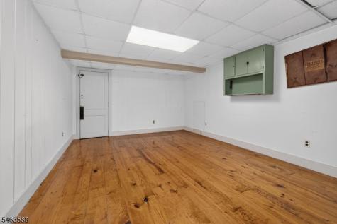 65 Brunswick Avenue Bloomsbury NJ 08804