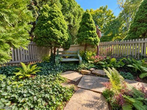 65 Brunswick Avenue Bloomsbury NJ 08804