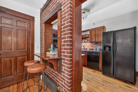 65 Brunswick Avenue Bloomsbury NJ 08804
