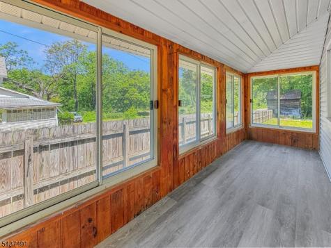 196 Rockport Road Mansfield NJ 07865