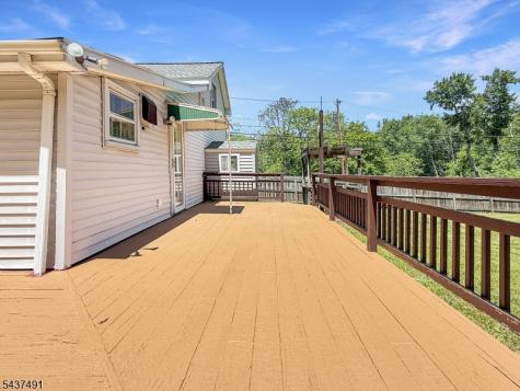 196 Rockport Road Mansfield NJ 07865