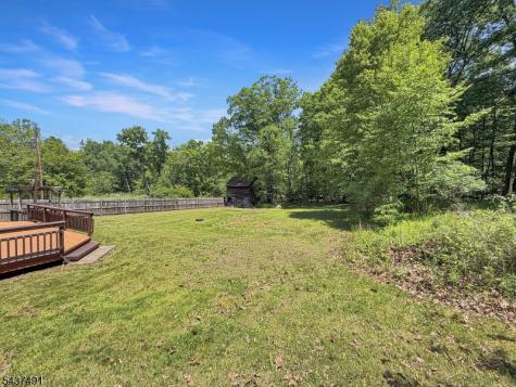 196 Rockport Road Mansfield NJ 07865