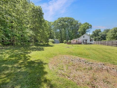 196 Rockport Road Mansfield NJ 07865