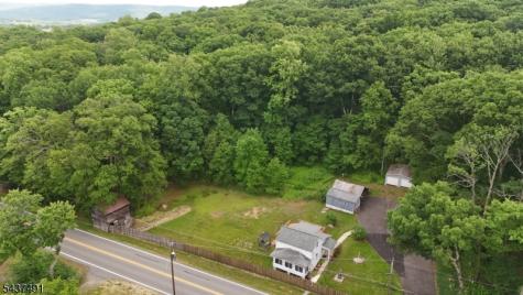 196 Rockport Road Mansfield NJ 07865