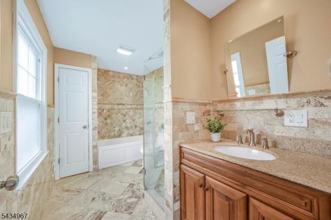 45 Holyoke Court Wayne NJ 07470