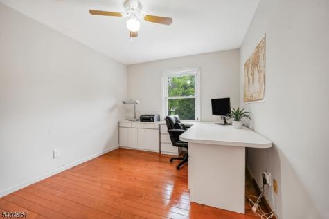 45 Holyoke Court Wayne NJ 07470