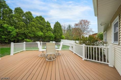 45 Holyoke Court Wayne NJ 07470