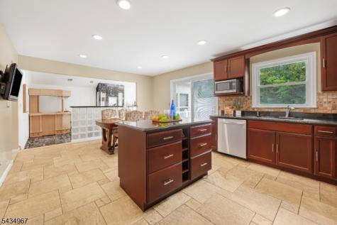 45 Holyoke Court Wayne NJ 07470