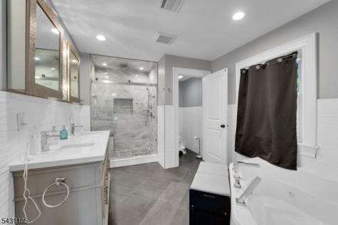 833 Salem Avenue Hillside NJ 07205