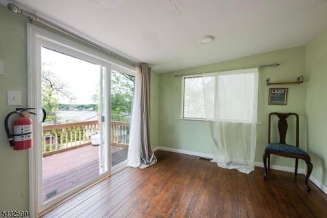 114 Mcgregor Avenue Mount Arlington NJ 07856