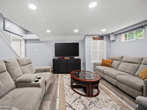 79 Susan Court Clifton NJ 07012