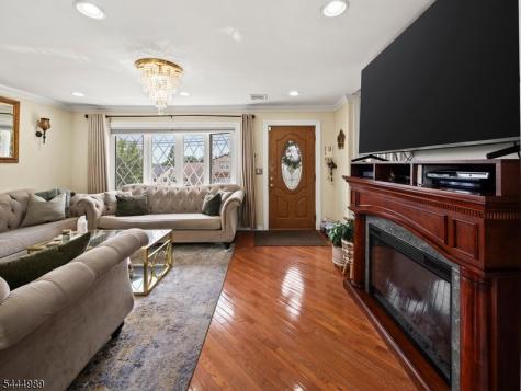 79 Susan Court Clifton NJ 07012