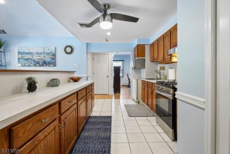 11 Lake Trail East Wayne NJ 07470
