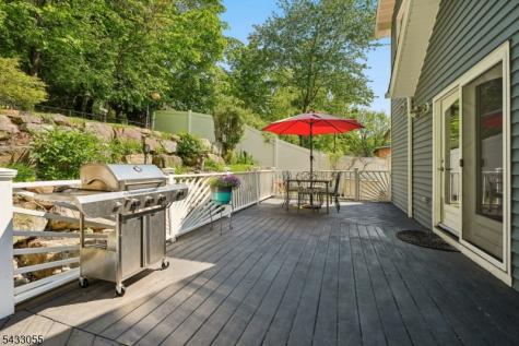 11 Lake Trail East Wayne NJ 07470