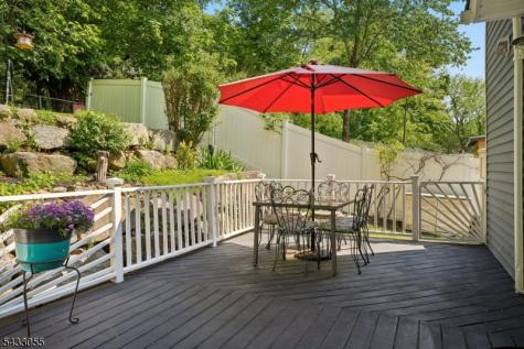 11 Lake Trail East Wayne NJ 07470