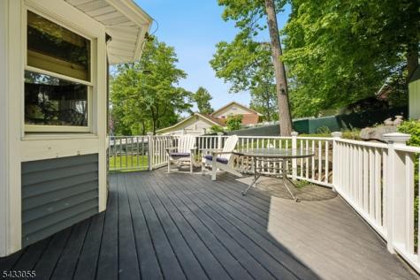 11 Lake Trail East Wayne NJ 07470