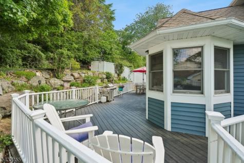 11 Lake Trail East Wayne NJ 07470