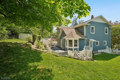 11 Lake Trail East Wayne NJ 07470