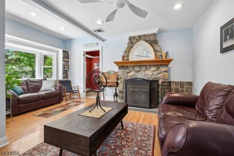 11 Lake Trail East Wayne NJ 07470