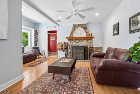 11 Lake Trail East Wayne NJ 07470