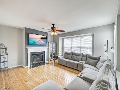 10 Jockey Lane Raritan NJ 08822