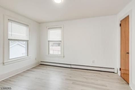 3 Townsend Street Newton NJ 07860