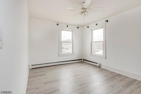 3 Townsend Street Newton NJ 07860