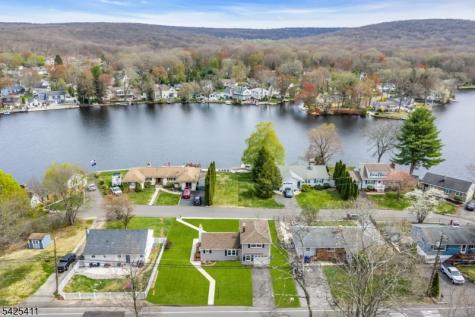 18 W Shawnee Trail Jefferson NJ 07885