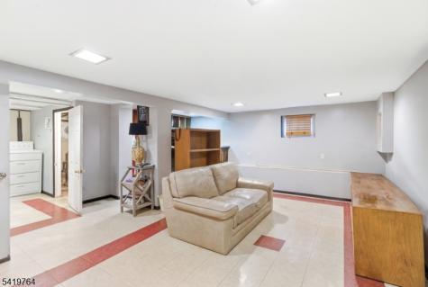 1985 Ostwood Terrace Union NJ 07083