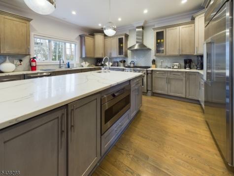 301 Garrett Road Mountainside NJ 07092