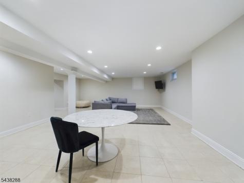 301 Garrett Road Mountainside NJ 07092