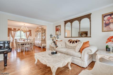 12 Sebring Road Franklin NJ 08873