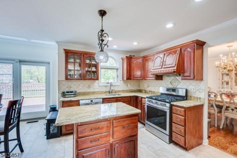 12 Sebring Road Franklin NJ 08873