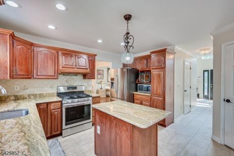 12 Sebring Road Franklin NJ 08873