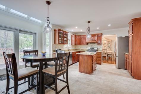12 Sebring Road Franklin NJ 08873